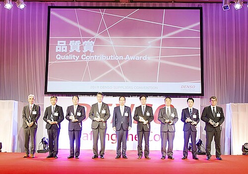Preisverleihung "Quality Contribution Award“ von Denso